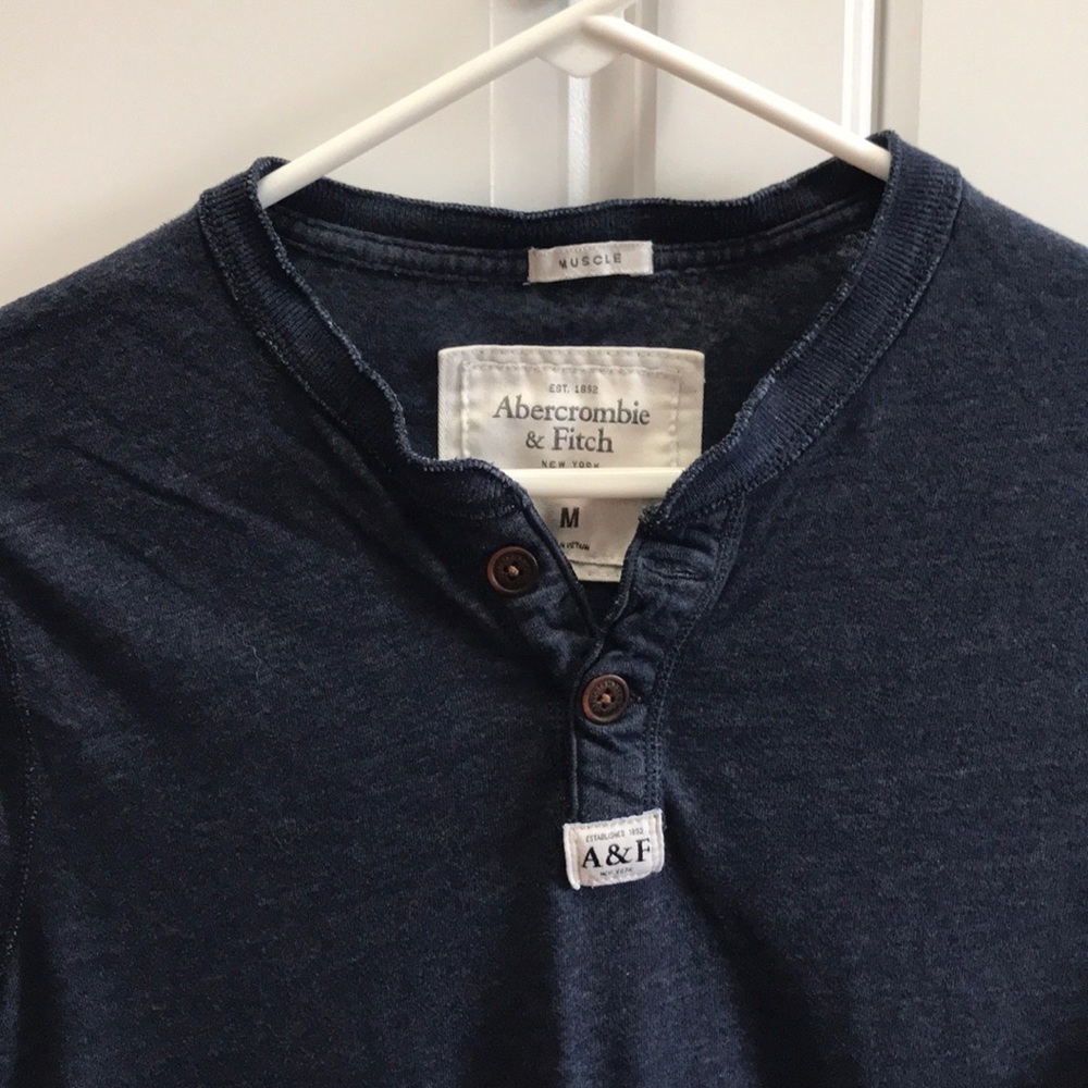 V neck muscle shirt